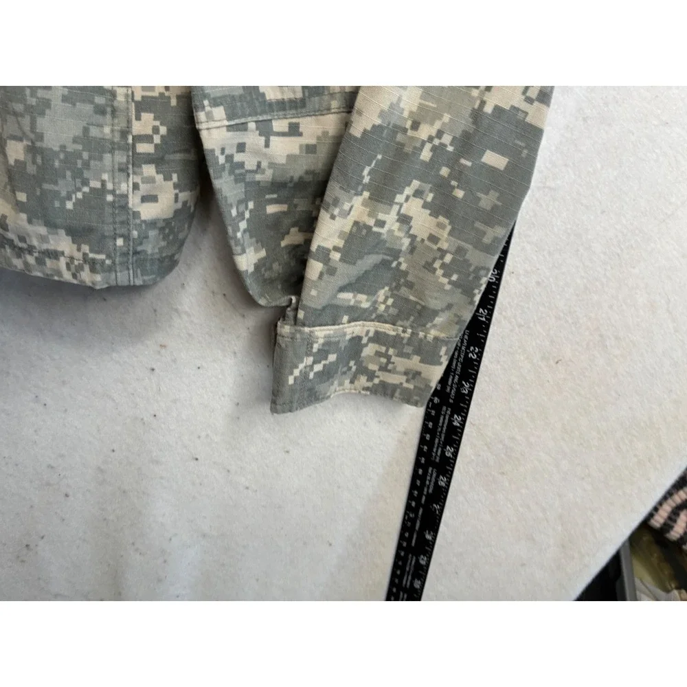 US Army ACU Combat Uniform Coat SZ L Jacket UCP Digi Camo Reg 8415-01-519-8599